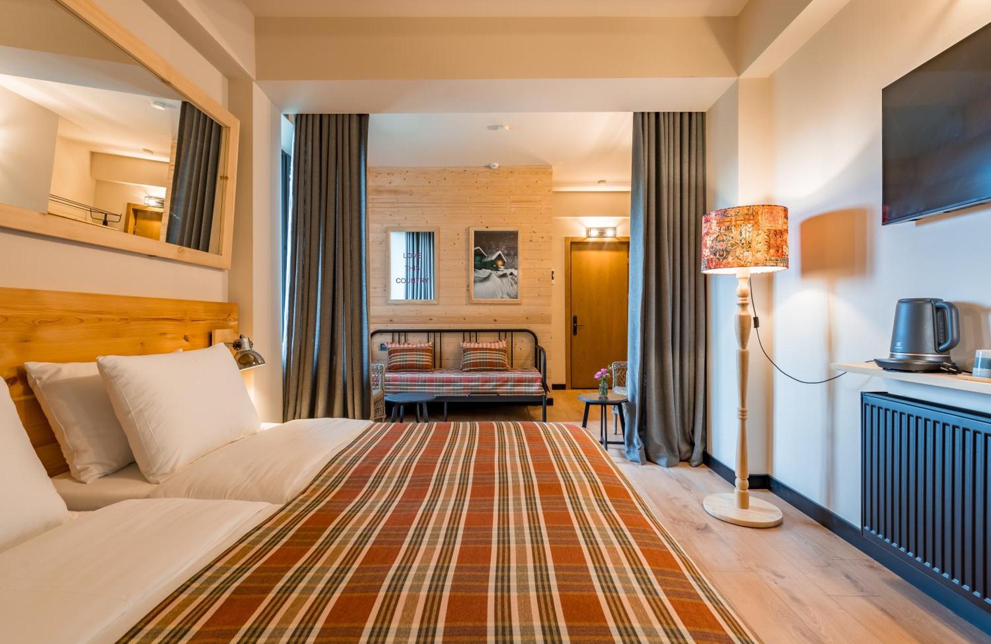 1740 Boutique Hotel Kazbegi Exterior photo